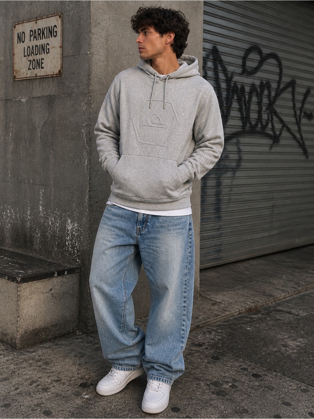 Quiksilver Hoodie XL Gray Embossed Logo Streetwear Minimal Pullover